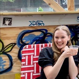 Meet your Posher, Emily